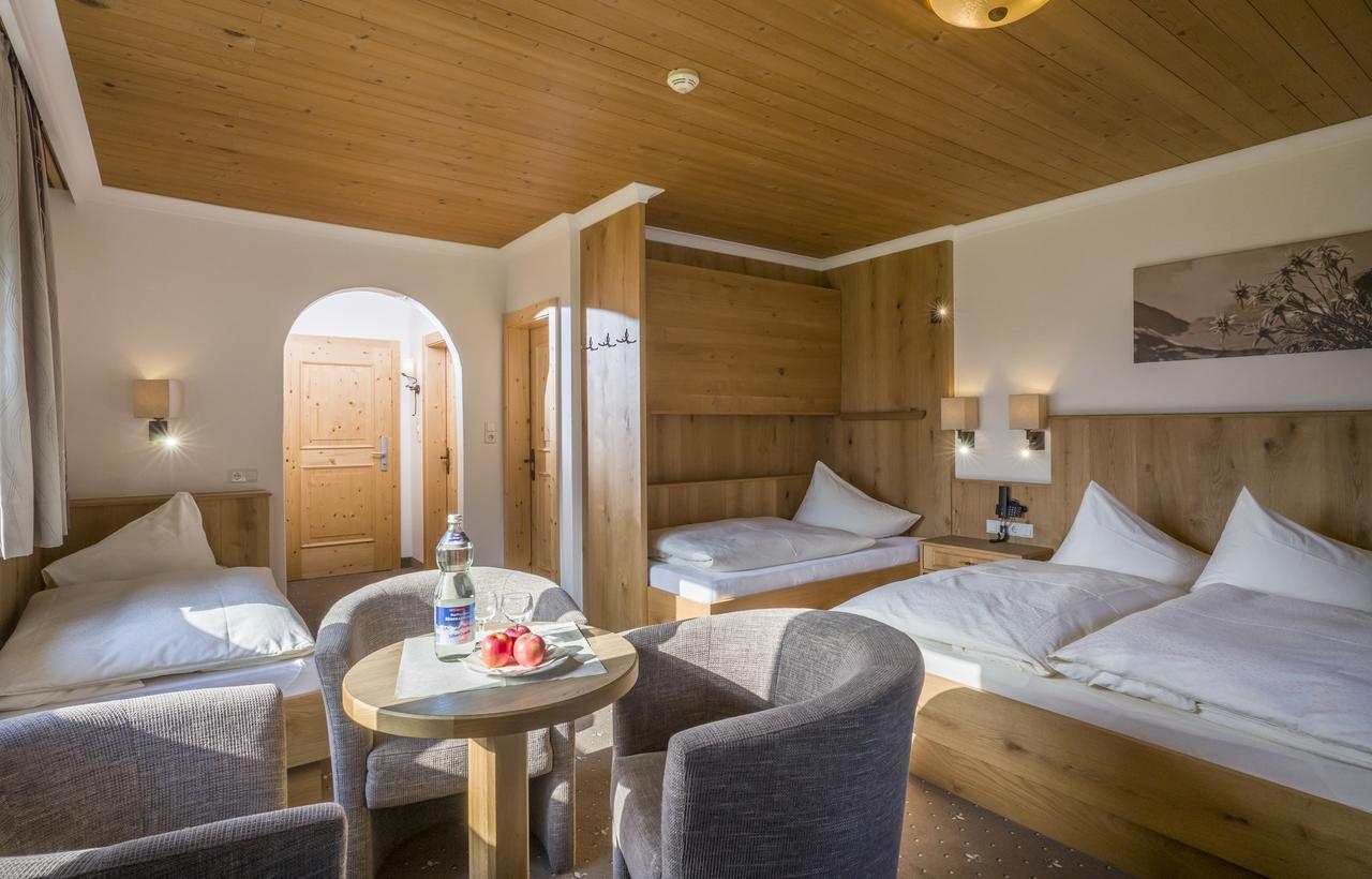 Hotel Garni Klocker Kaltenbach Luaran gambar